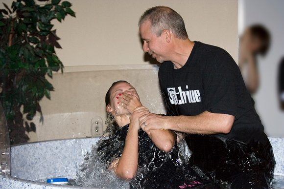 2010_05_26_2815p_Thrive_Baptism