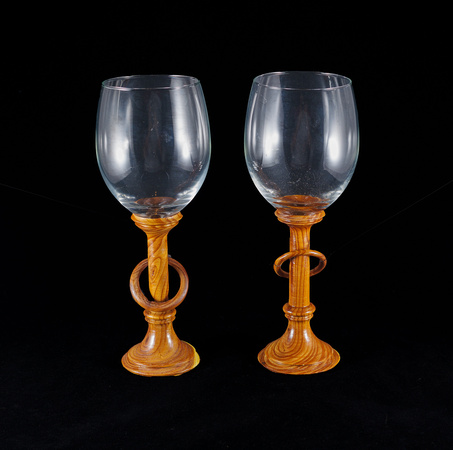 8 Two Wine Glasses_0419_2023.09.23 sm